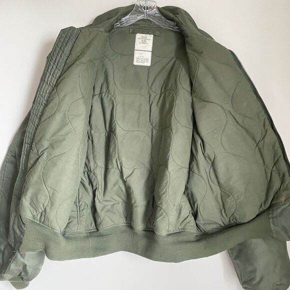 USAF Flight Jacket Cold Weather Men XL Green Genuine From USS D. D. Eisenhower - Picture 12 of 12